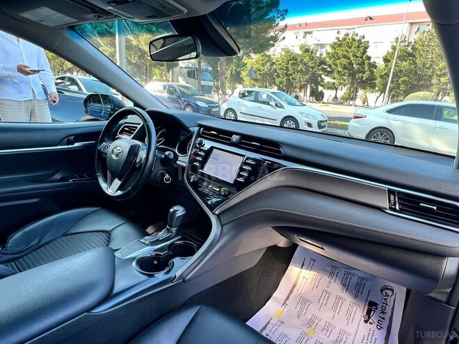 Toyota Camry-6