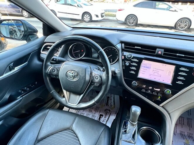 Toyota Camry-9