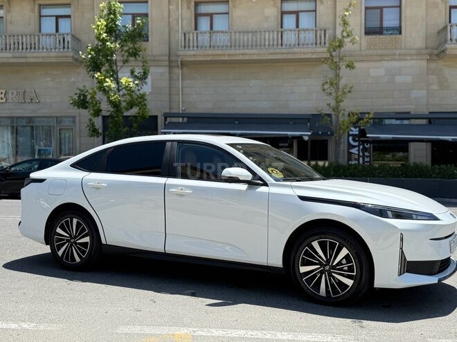 Changan Qiyuan A05 2024, 15,000 km - 1.5 л - Bakı