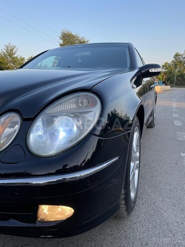 Mercedes E 270 2003, 391,000 km - 2.7 л - Astara