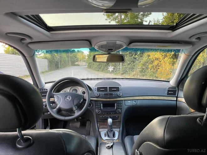 Mercedes E 270 2003, 391,000 km - 2.7 л - Astara