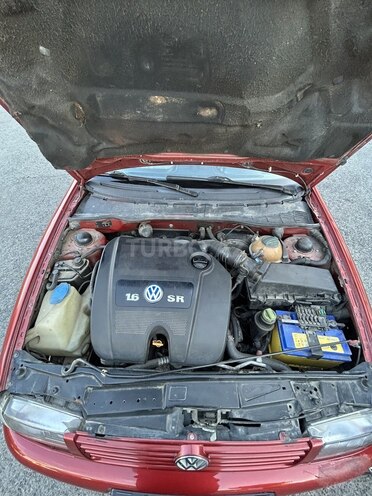 Volkswagen Polo 2001, 278,000 km - 1.6 л - Qax