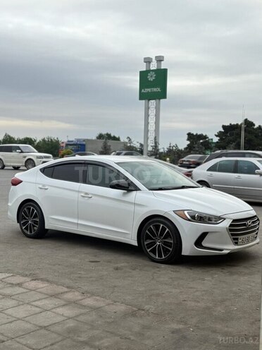 Hyundai Elantra 2018, 178,565 km - 2.0 l - Xırdalan