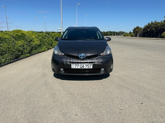 Toyota Prius V 2016, 236,036 km - 1.8 л - Bakı