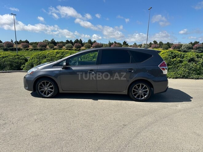 Toyota Prius V 2016, 236,036 km - 1.8 л - Bakı