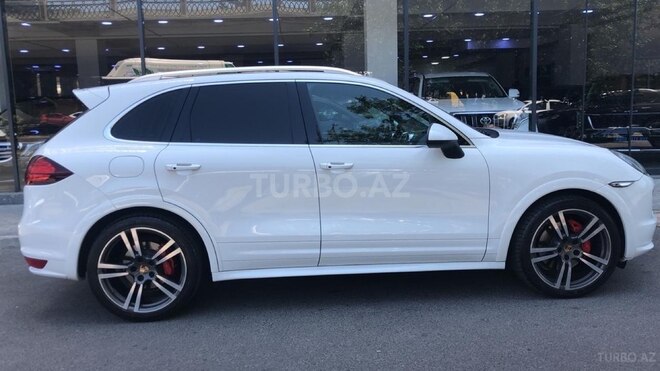 Porsche Cayenne GTS 2013, 97,700 km - 4.8 l - Bakı