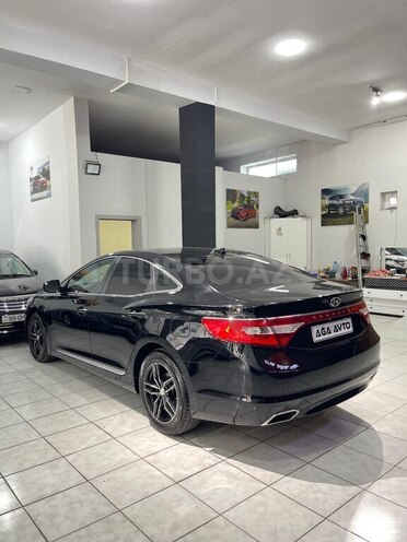 Hyundai Grandeur-5