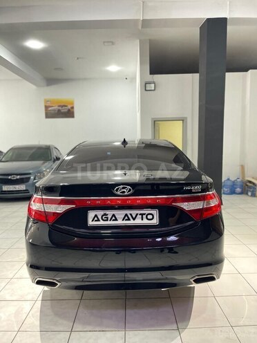 Hyundai Grandeur-6