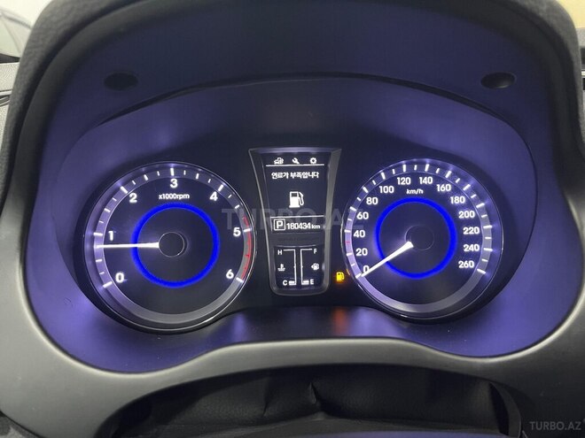 Hyundai Grandeur-16