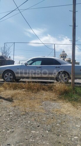 Mercedes E 220 d 1998, 523,692 km - 2.2 l - Xaçmaz