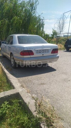 Mercedes E 220 d 1998, 523,692 km - 2.2 l - Xaçmaz
