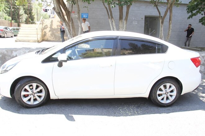 Kia Rio 2012, 230,000 km - 1.4 l - Bakı