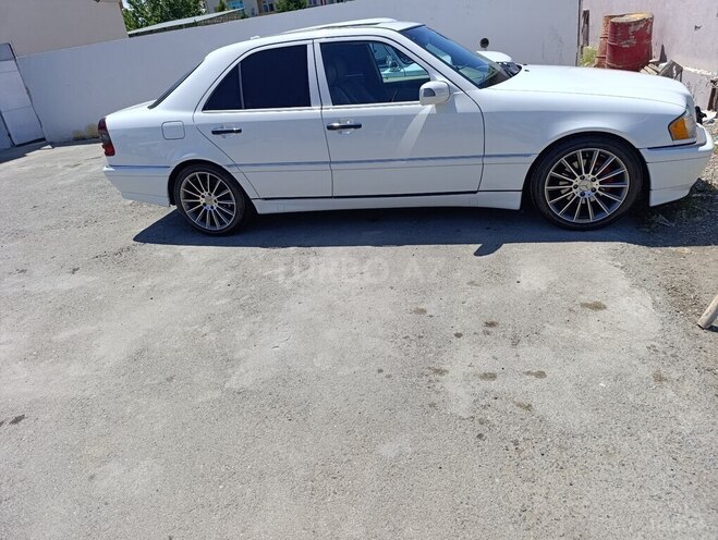 Mercedes C 230 1999, 268,000 km - 2.3 l - Goranboy