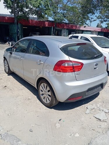 Kia Rio 2012, 200,000 km - 1.4 л - Bakı