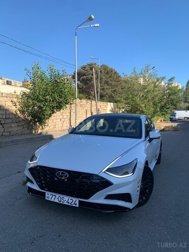 Hyundai Sonata-1