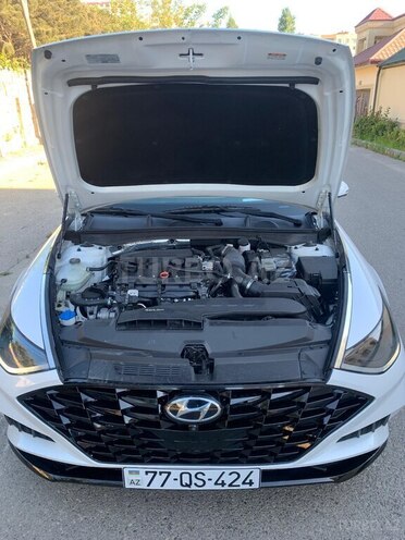 Hyundai Sonata-12