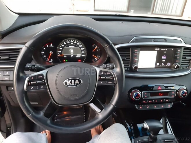 Kia Sorento-11