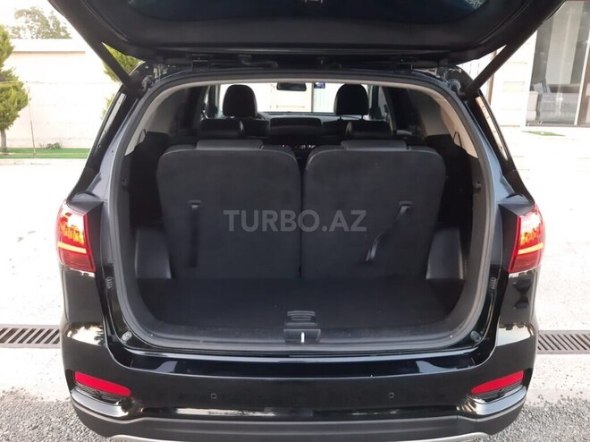 Kia Sorento-13