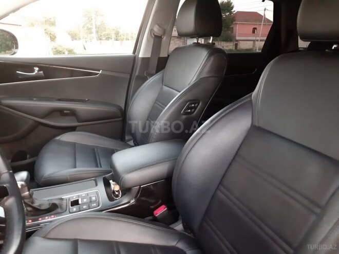 Kia Sorento-18