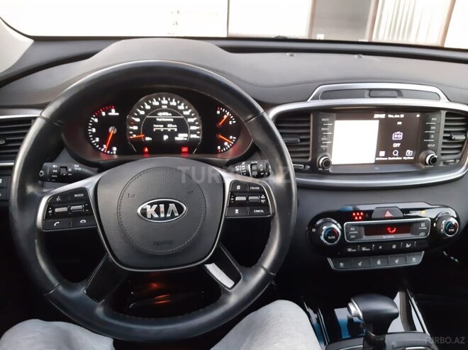 Kia Sorento-16