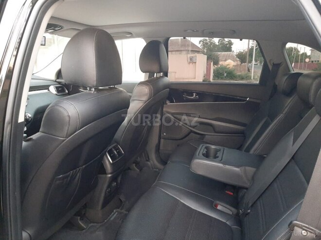 Kia Sorento-17