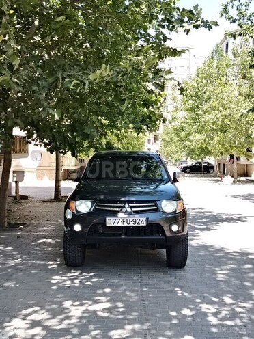 Mitsubishi L200 2012, 273,000 km - 2.5 l - Bakı