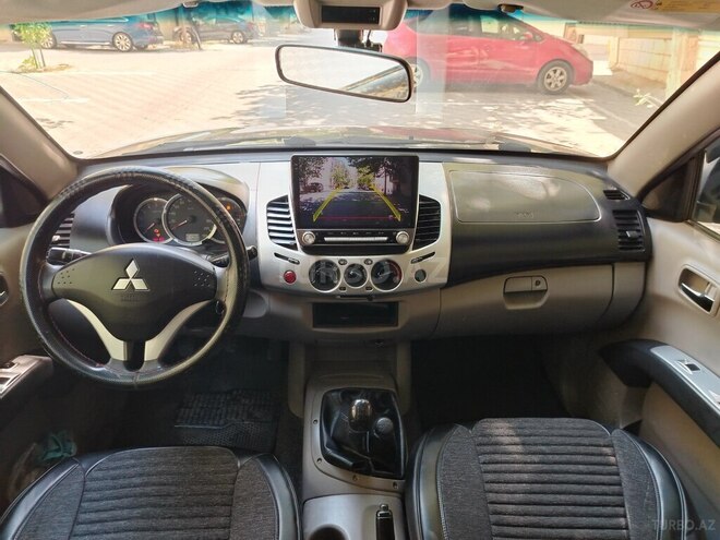 Mitsubishi L200 2012, 273,000 km - 2.5 l - Bakı