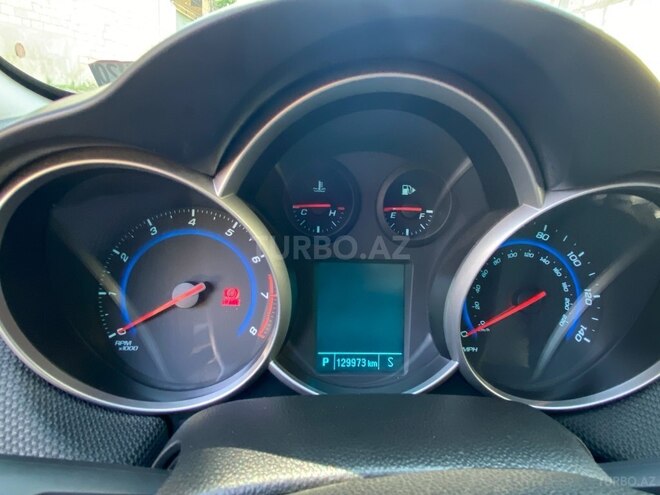 Chevrolet Cruze 2015, 130,000 km - 1.4 l - Yevlax