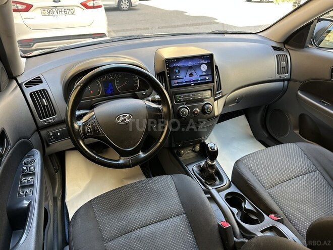 Hyundai i30 2011, 172,000 km - 1.6 l - Bakı