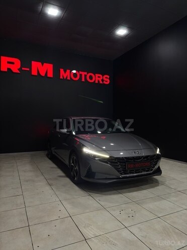 Hyundai Elantra-2