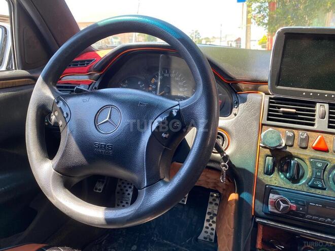 Mercedes E 270 2000, 395,000 km - 2.7 l - Bakı
