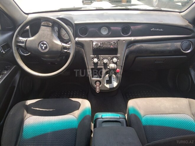 Mitsubishi Airtrek 2002, 289,621 km - 2.0 l - Bakı