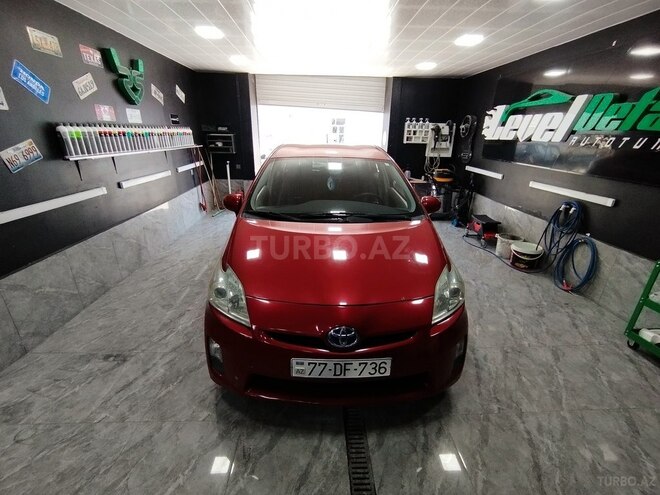 Toyota Prius-2