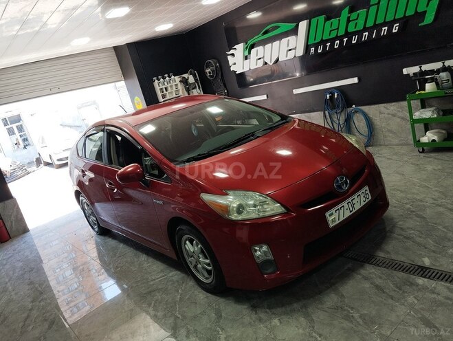 Toyota Prius-1