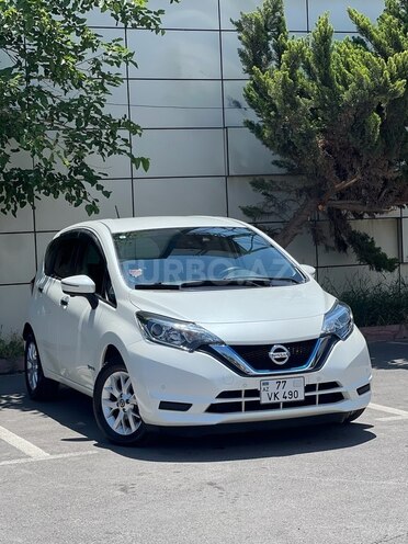 Nissan Note-2