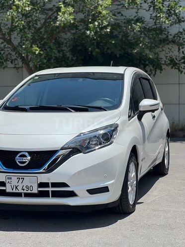 Nissan Note-6