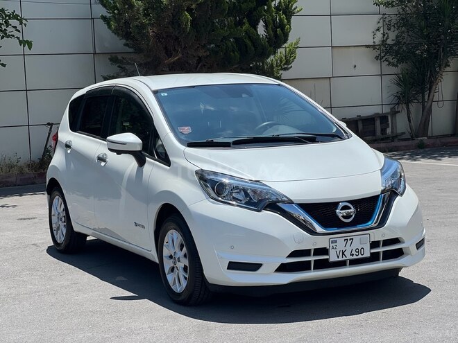 Nissan Note-7