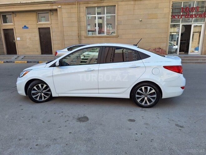 Hyundai Accent-5