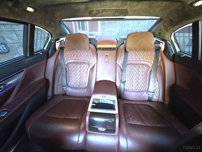 BMW 740 2019, 62,141 km - 3.0 l - Bakı