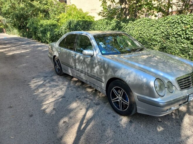 Mercedes E 280 2000, 180,000 km - 2.8 l - Sumqayıt