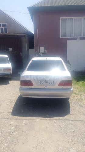 Mercedes E 200 2001, 380,000 km - 2.0 l - Oğuz