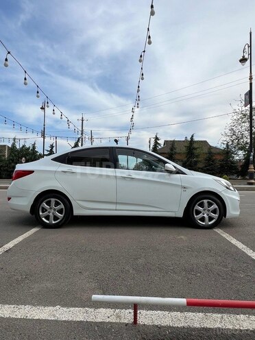 Hyundai Accent 2013, 212,000 km - 1.6 l - Bakı