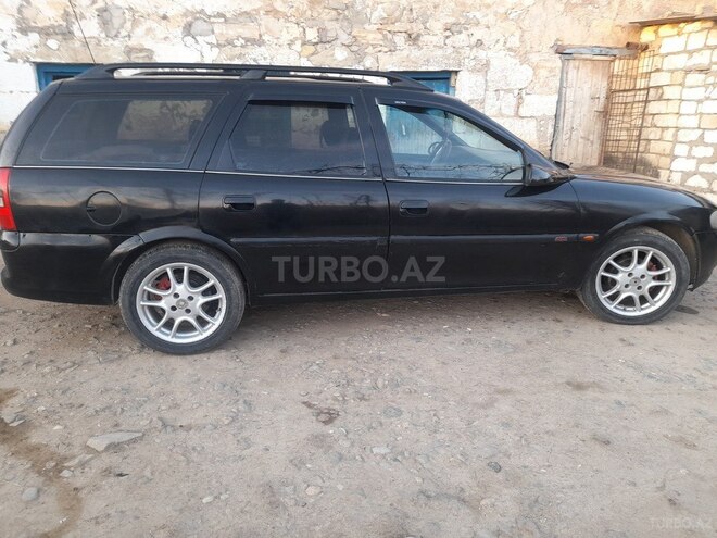 Opel Vectra 1998, 100 km - 2.0 l - Qazax