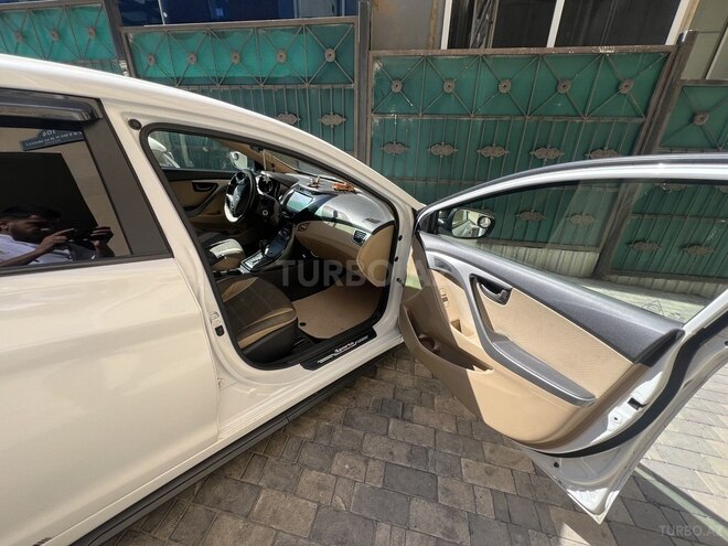 Hyundai Elantra 2013, 241,402 km - 1.8 l - Bakı