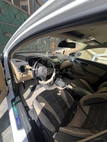 Hyundai Elantra 2013, 241,402 km - 1.8 l - Bakı