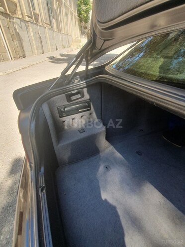 BMW 528 1999, 264,000 km - 2.8 l - Bakı