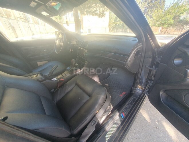 BMW 528 1999, 264,000 km - 2.8 l - Bakı