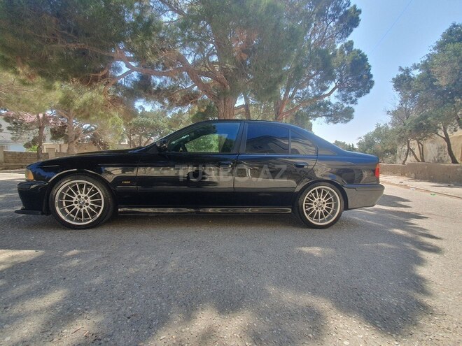 BMW 528 1999, 264,000 km - 2.8 l - Bakı