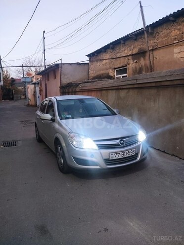 Opel Astra 2007, 260,000 km - 1.4 л - Bakı