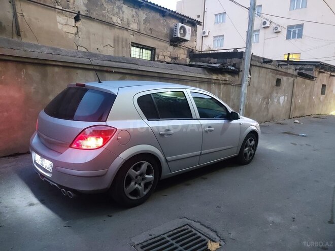 Opel Astra 2007, 260,000 km - 1.4 л - Bakı
